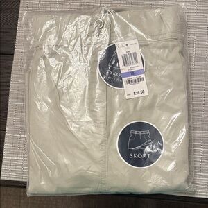 Karen Scott Cream Skort